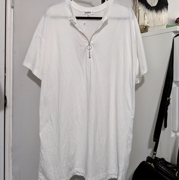 Missguided oversized t-shirt dress - Picture 1 of 3